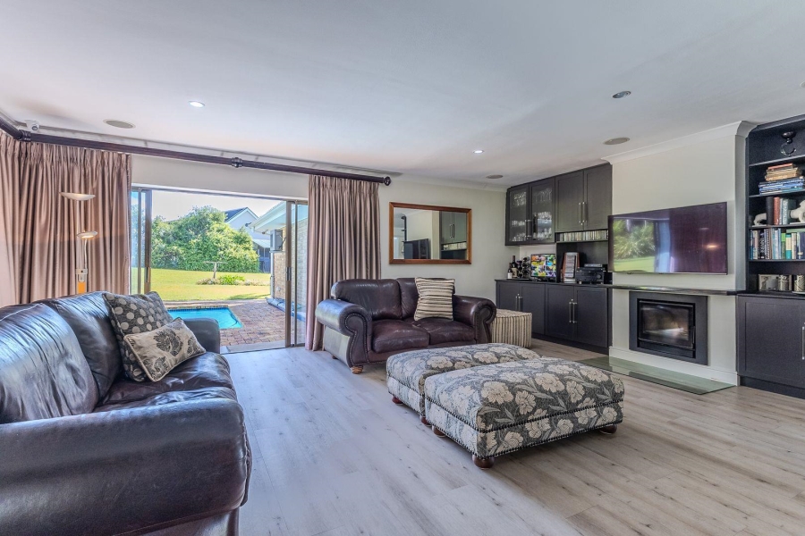 3 Bedroom Property for Sale in Vierlanden Western Cape